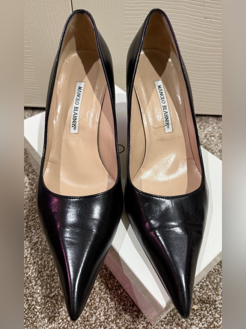 Manolo Blahnik Black Stiletto Pointed Toe Heels Patent Leather SZ EU40.5 US 10.5